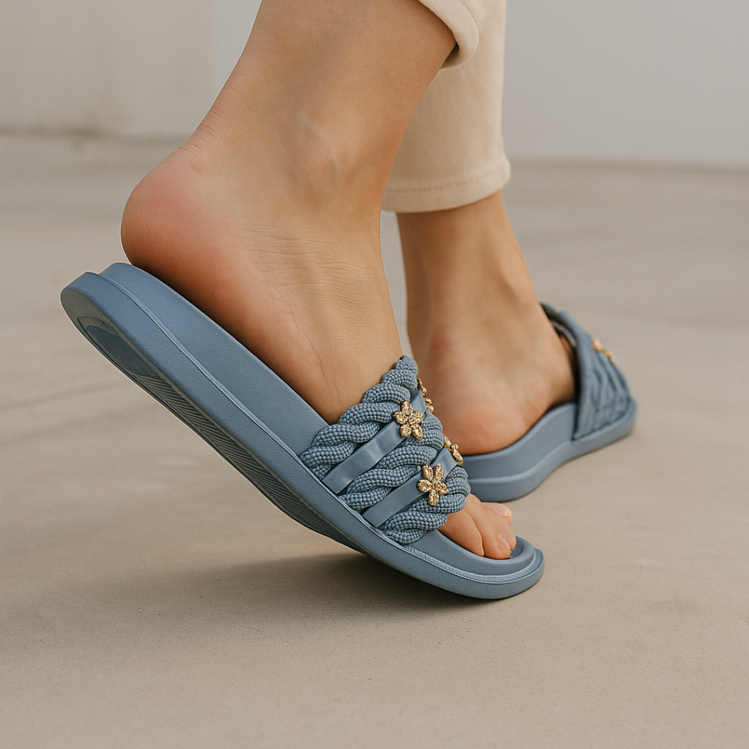 Blue Blossom – Casual Slippers
